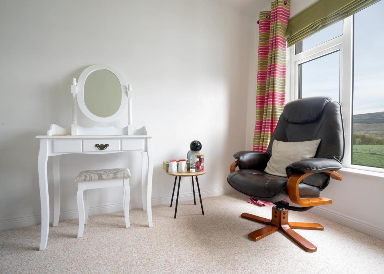 Willow House Bed & Breakfast And Orchard Studios Self Catering ليمافادي المظهر الخارجي الصورة