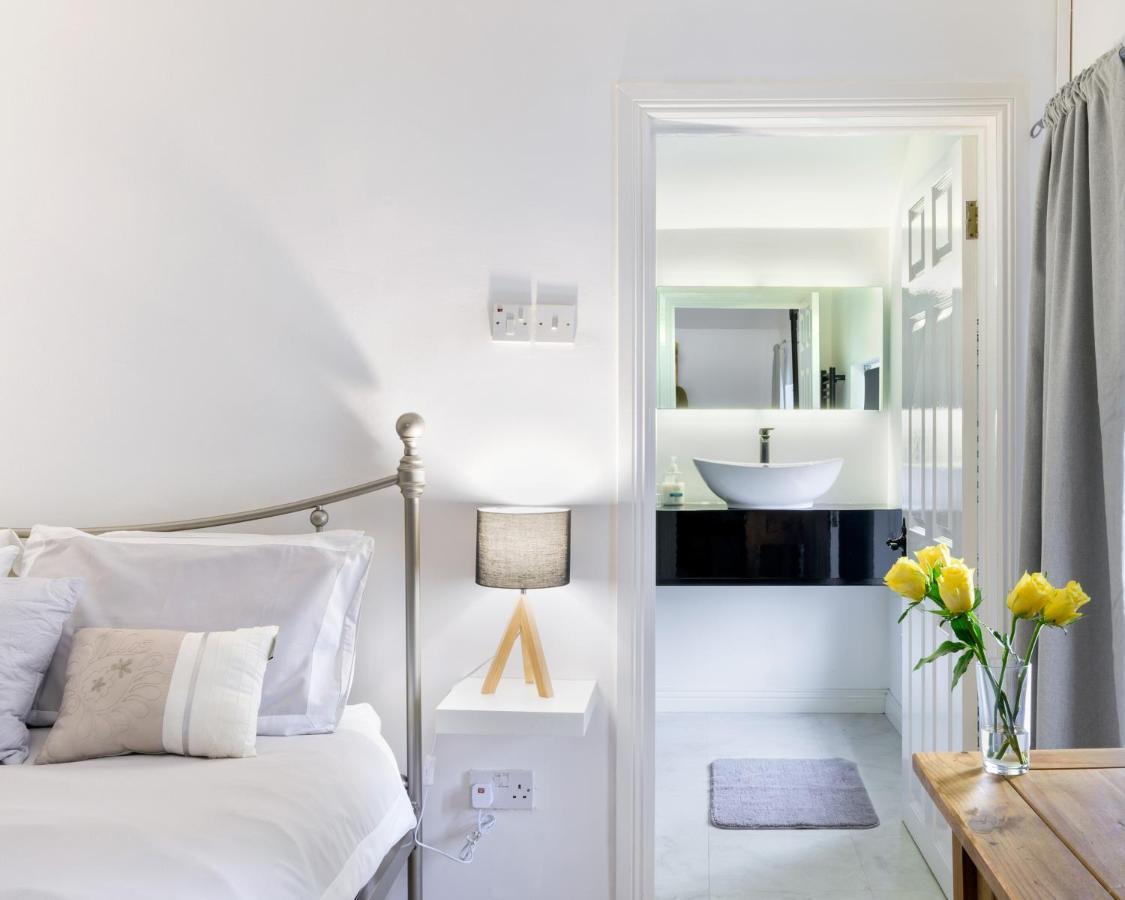 Willow House Bed & Breakfast And Orchard Studios Self Catering ليمافادي المظهر الخارجي الصورة
