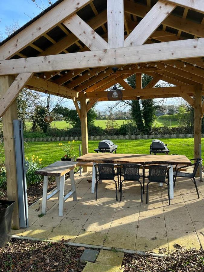 Willow House Bed & Breakfast And Orchard Studios Self Catering ليمافادي المظهر الخارجي الصورة