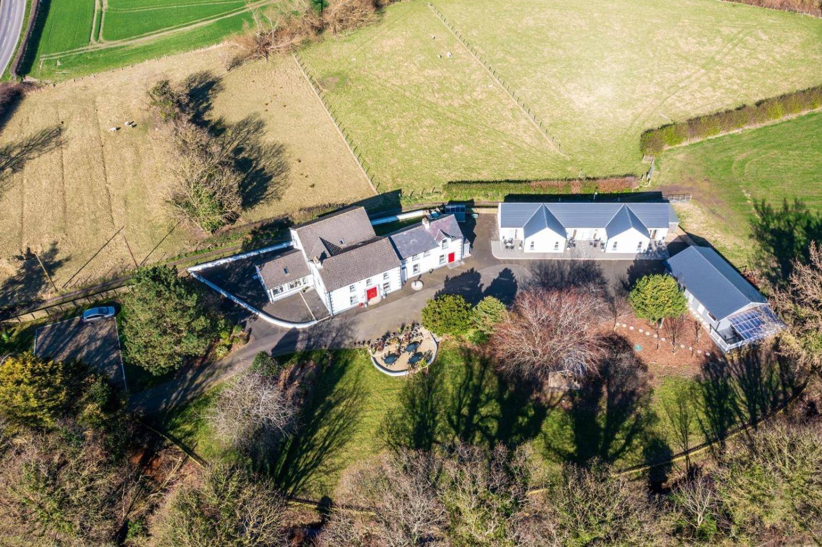 Willow House Bed & Breakfast And Orchard Studios Self Catering ليمافادي المظهر الخارجي الصورة