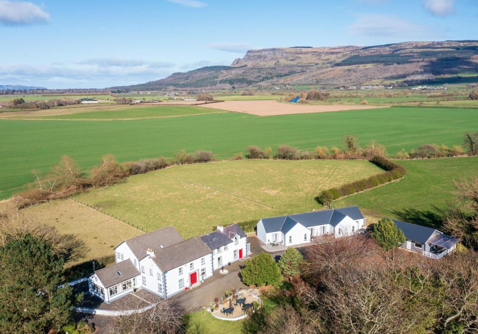 Willow House Bed & Breakfast And Orchard Studios Self Catering ليمافادي المظهر الخارجي الصورة