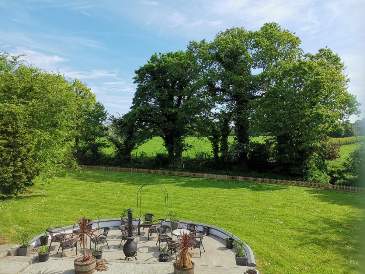 Willow House Bed & Breakfast And Orchard Studios Self Catering ليمافادي المظهر الخارجي الصورة